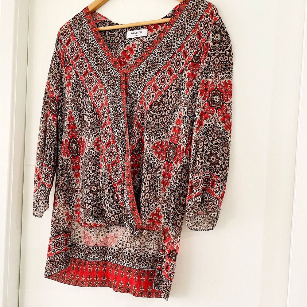 Bailey 44 Women's Santa Fe Trail Crossover V-Neck Medallion Print Top Sz S Boho - Picture 5 of 11